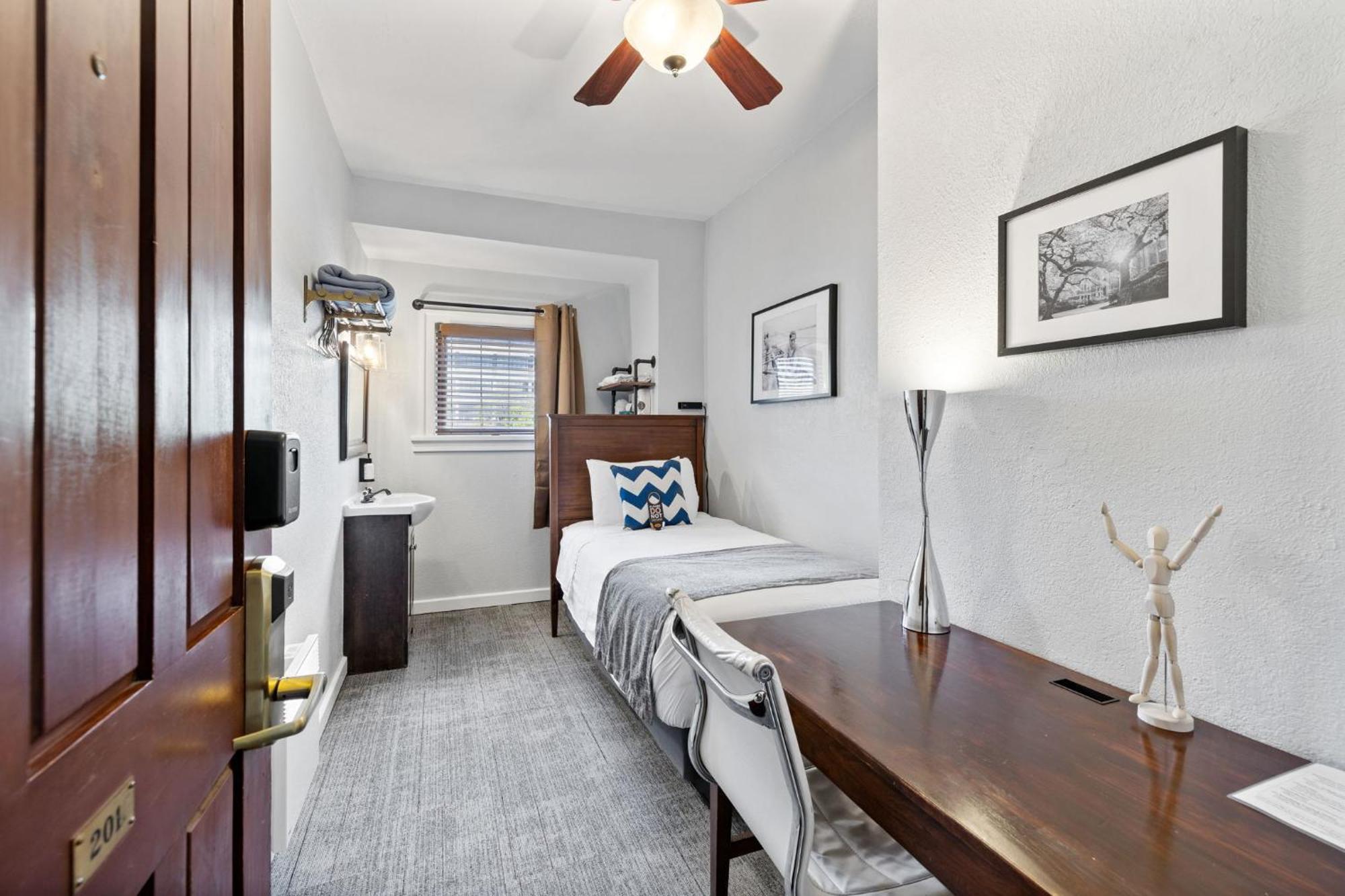 College Inn Hotel Seattle Eksteriør bilde